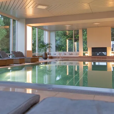 Schwarzwald Wellnesshotel Saigerhoeh I Golf & Wandern Ueber Dem Titisee 酒店 伦茨基希