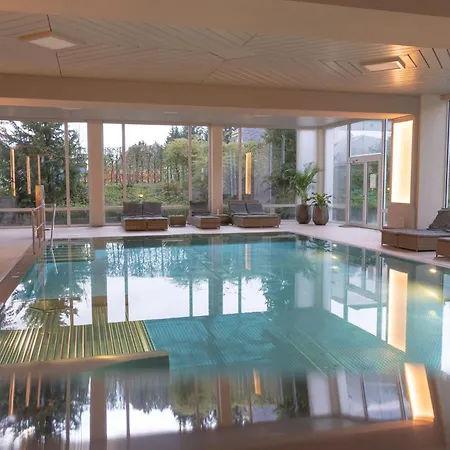 Schwarzwald Wellnesshotel Saigerhoeh I Golf & Wandern Ueber Dem Titisee 伦茨基希