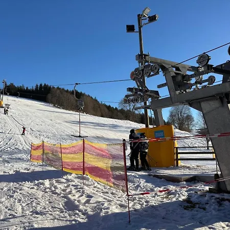 Schwarzwald Wellnesshotel Saigerhoeh I Golf & Wandern Ueber Dem Titisee 酒店 伦茨基希