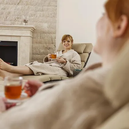 Schwarzwald Wellnesshotel Saigerhoeh I Golf & Wandern Ueber Dem Titisee 酒店 伦茨基希