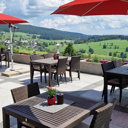 Schwarzwald Wellnesshotel Saigerhoeh I Golf & Wandern Ueber Dem Titisee 호텔 4*