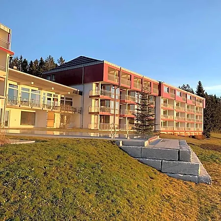 Schwarzwald Wellnesshotel Saigerhoeh I Golf & Wandern Ueber Dem Titisee מלון לנצקירש