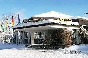 Schwarzwald Wellnesshotel Saigerhoeh I Golf & Wandern Ueber Dem Titisee 호텔 4*