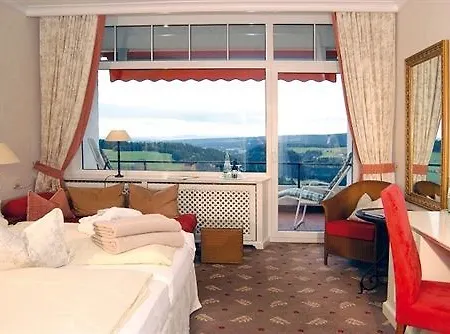 Schwarzwald Wellnesshotel Saigerhoeh I Golf & Wandern Ueber Dem Titisee Hotel 4*
