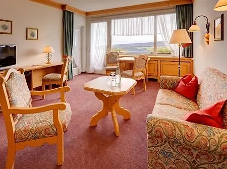 Schwarzwald Wellnesshotel Saigerhoeh I Golf & Wandern Ueber Dem Titisee 酒店 4*