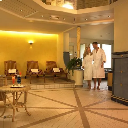 Schwarzwald Wellnesshotel Saigerhoeh I Golf & Wandern Ueber Dem Titisee 4*