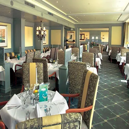 Schwarzwald Wellnesshotel Saigerhoeh I Golf & Wandern Ueber Dem Titisee 4* 伦茨基希