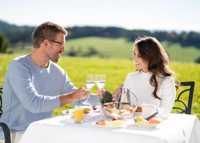 Schwarzwald Wellnesshotel Saigerhoeh I Golf & Wandern Ueber Dem Titisee Lenzkirch