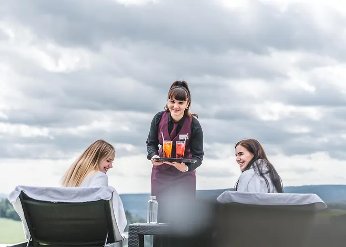 Schwarzwald Wellnesshotel Saigerhoeh I Golf & Wandern Ueber Dem Titisee