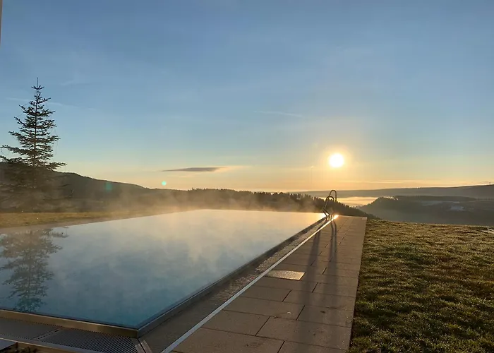 Hotel Schwarzwald Wellnesshotel Saigerhoeh I Golf & Wandern Ueber Dem Titisee 4*