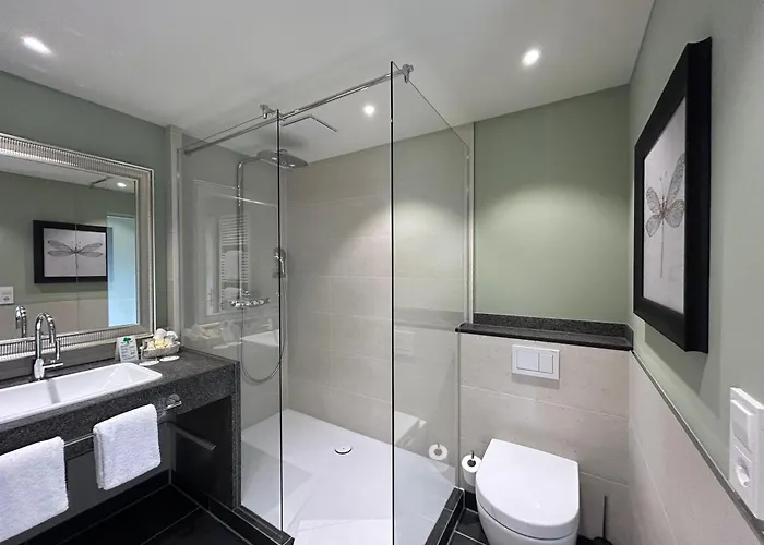 Schwarzwald Wellnesshotel Saigerhoeh I Golf & Wandern Ueber Dem Titisee Hotel 4*